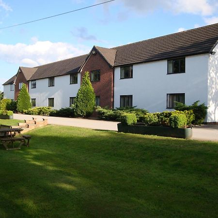 The Boars Head Hotel Sudbury  Buitenkant foto
